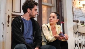 Minciuni de familie episodul 1 online subtitrat