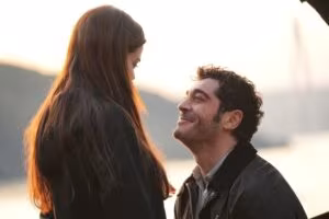 Ecouri Episodul 12 online subtitrat