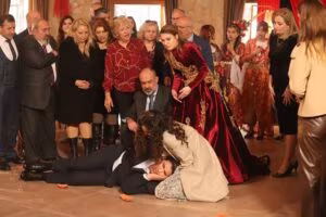 Printre străini Episodul 57 online subtitrat